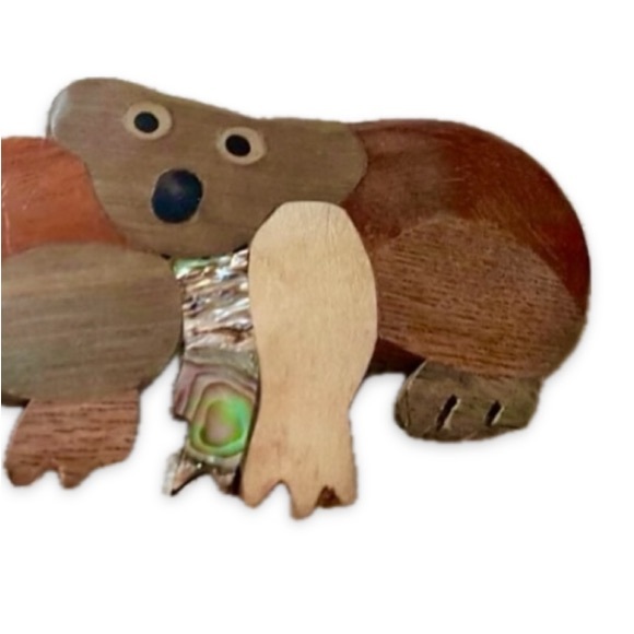 Koala bears wood brooch - Handcrafted Brooch or Necklace you choose - Picture 7 of 15